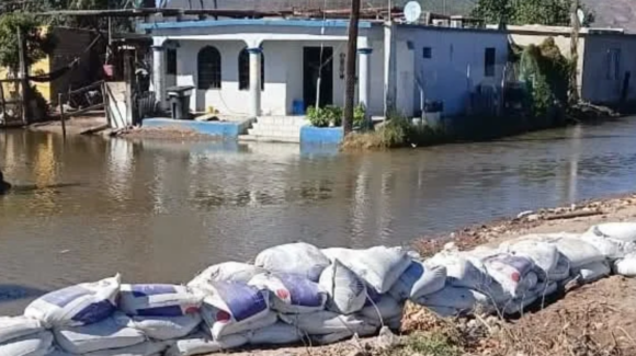 CMPC alerta por mareas altas y fuertes vientos en Empalme