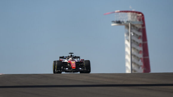 Charles Leclerc domina las dos prácticas libres del GP de Estados Unidos y Ferrari ilusiona en Texas
