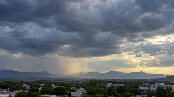 Clima de hoy lunes 5 de octubre: Sonora tendrá lluvias aisladas y calor durante esta noche