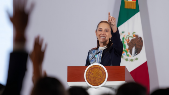 Compra de AT&T México por Televisa impulsará la competencia en telecomunicaciones: Sheinbaum