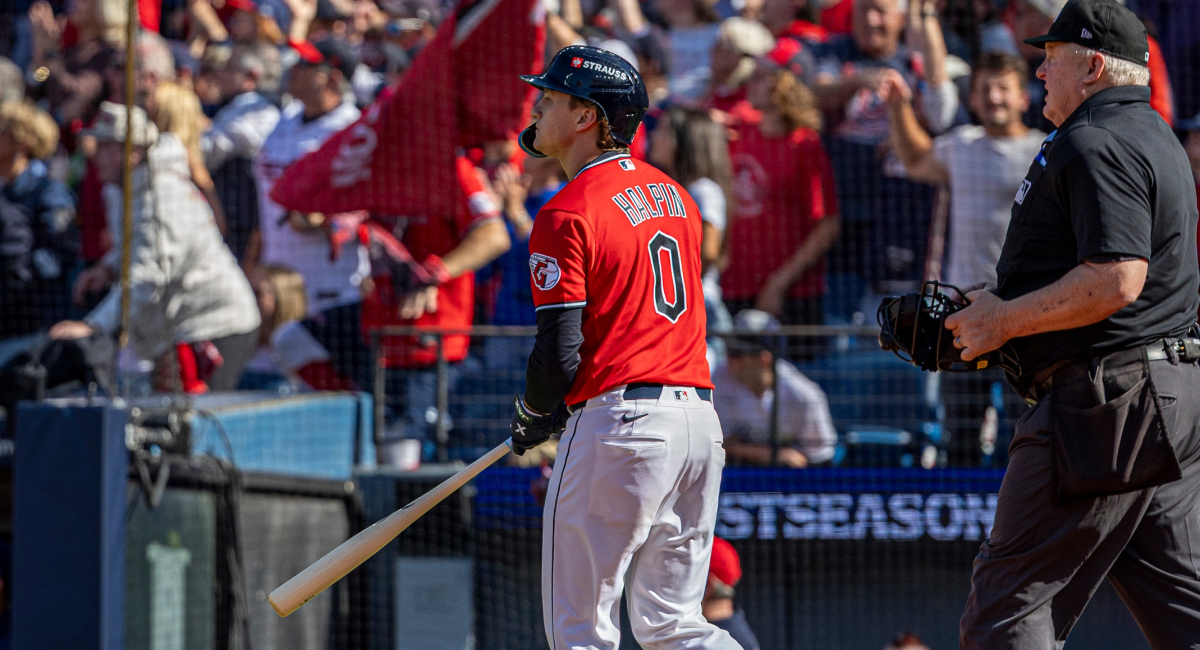 Con cuadrangular de Petey Halpin, los Guardians vencieron a Tampa Bay para tomar la ventaja en la SCLA