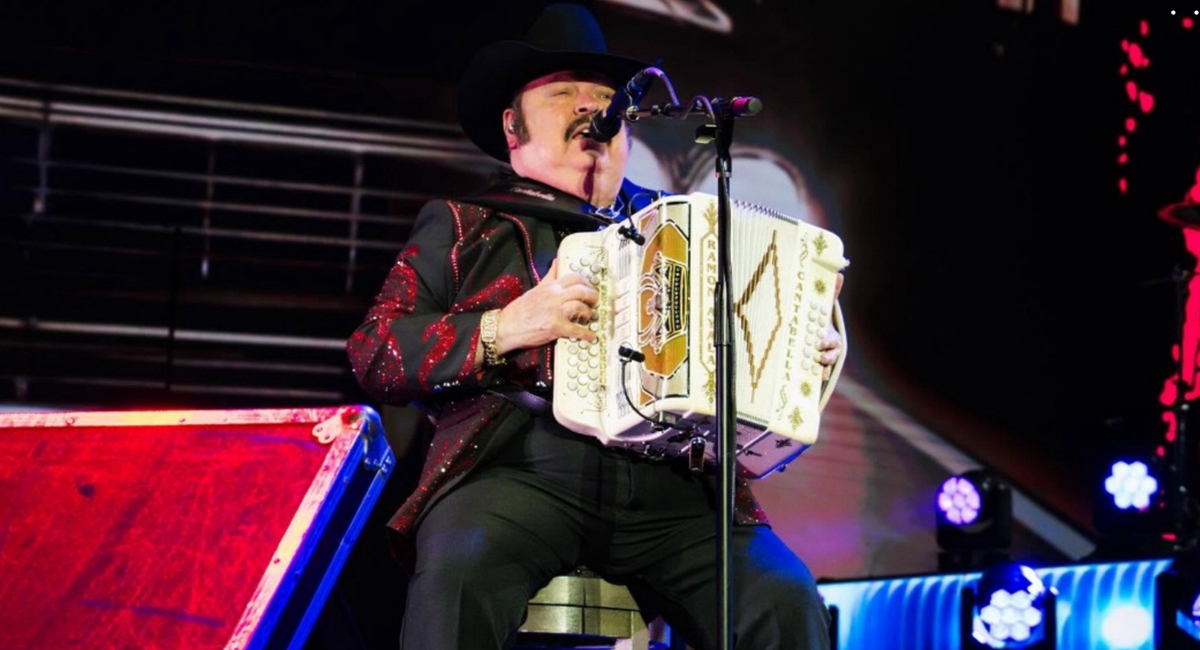 VIDEO: Concierto de Ramón Ayala acaba abruptamente con desalojo y el cantante en silla de ruedas
