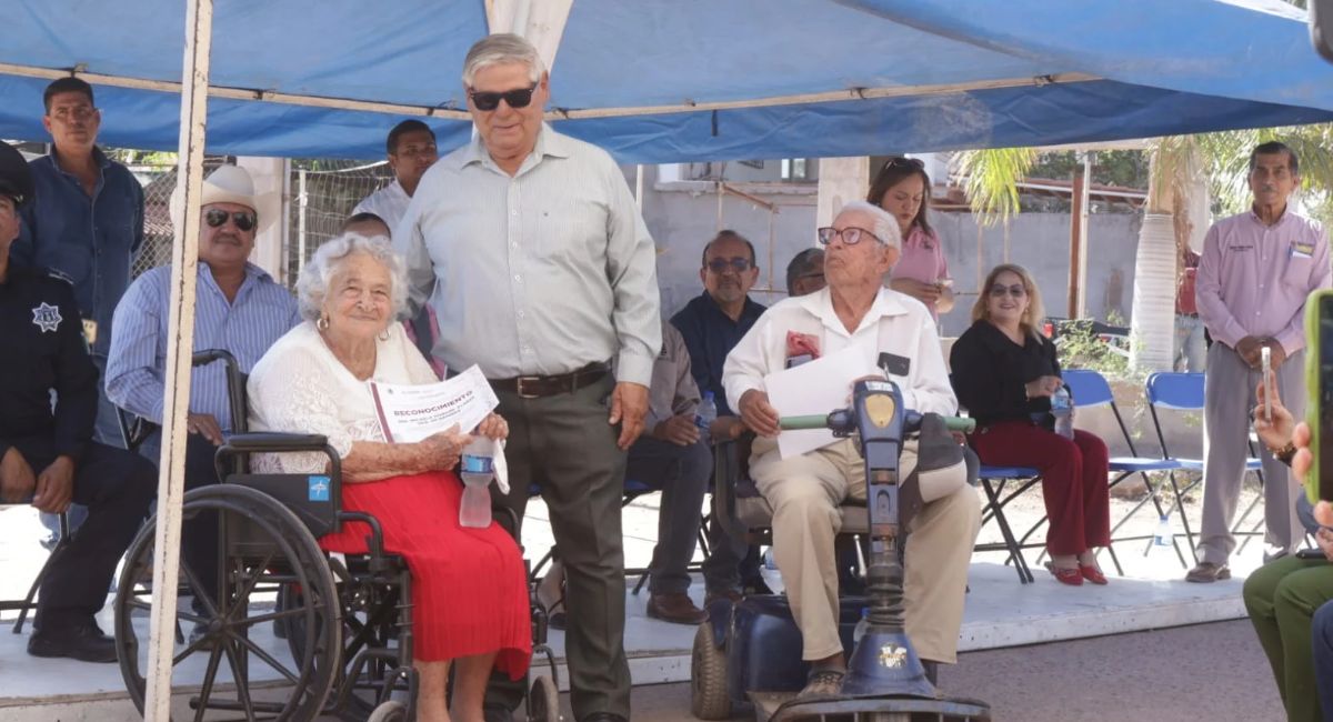 Conmemoran ochenta años de fundación de Marte R. Gómez honrando a sus colonos fundadores