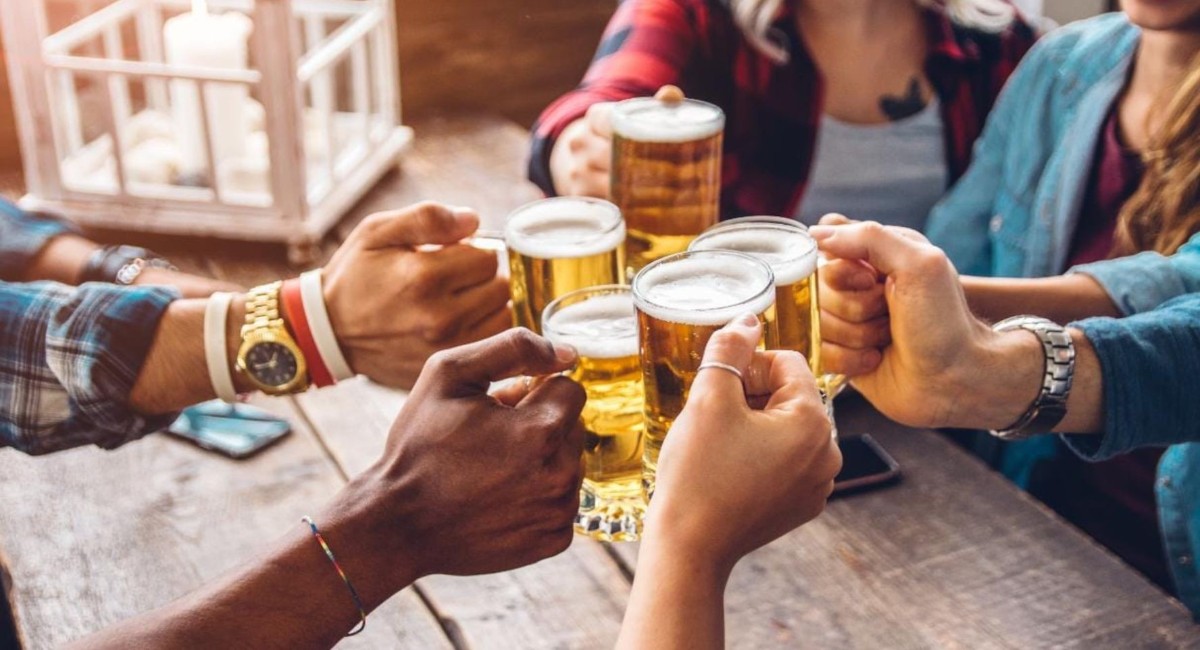 Crece consumo de alcohol en México; 112 personas mueren cada día por sus efectos