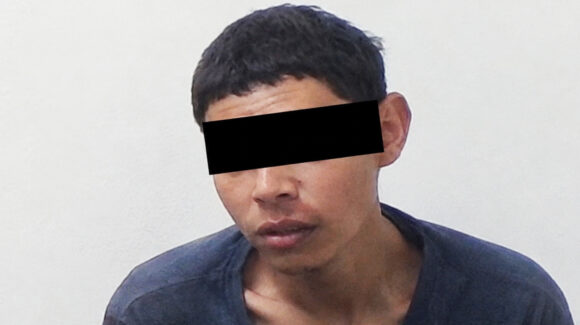 Detienen a joven de 28 años por violencia familiar en Nogales; amenazó a su madre con arma hechiza