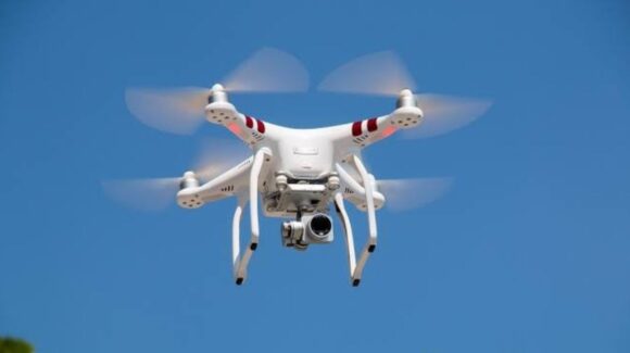 EU restringe vuelos de drones en frontera con México por crimen organizado