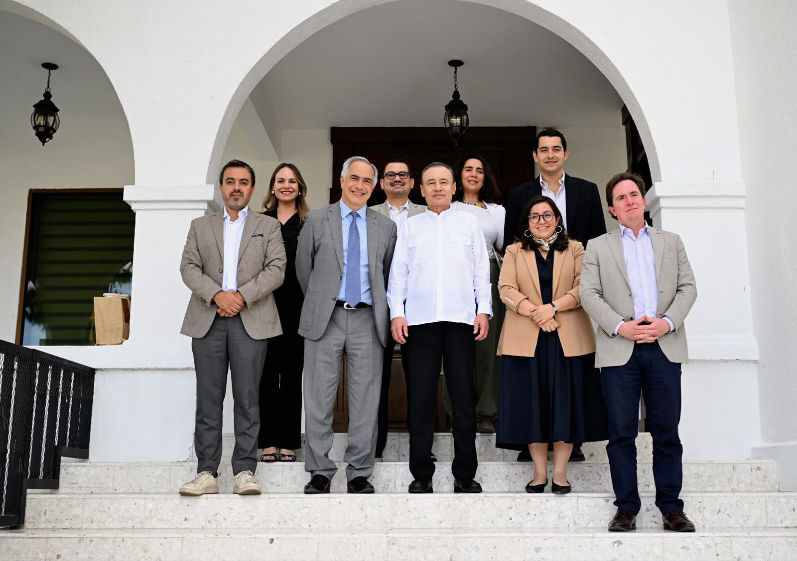 Durazo busca atraer inversión minera a Sonora mediante alianza con Chile