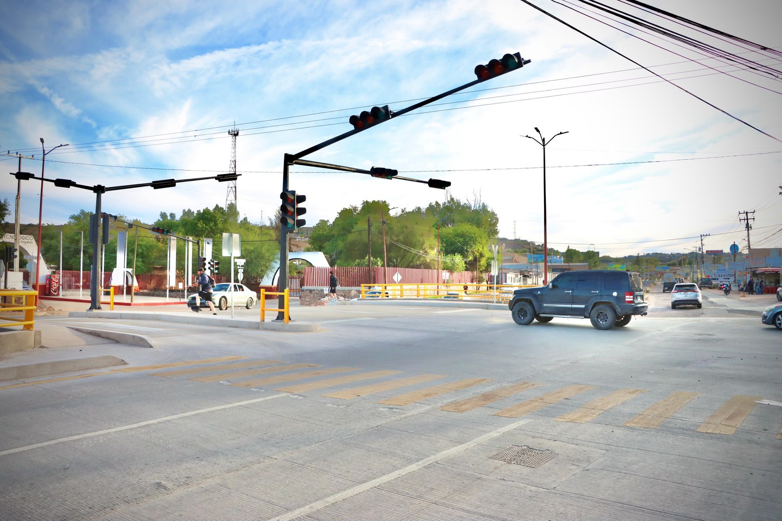Durazo inaugura puente de 17 millones en Nogales tras demanda de 50 años