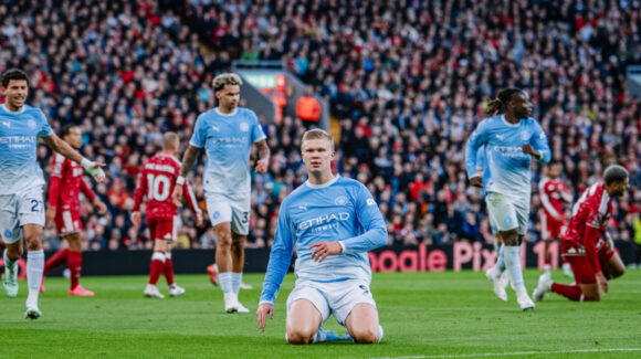 Manchester City vence al Liverpool en Anfield y extiende su paso invicto en la Premier League 2026-2027