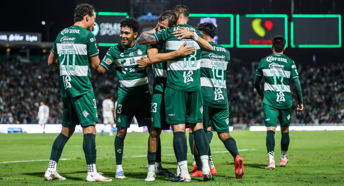 El Santos Laguna se impuso ante Pumas, resultado con el que alcanzaron seis victorias consecutivas, la racha más larga en la historia del club