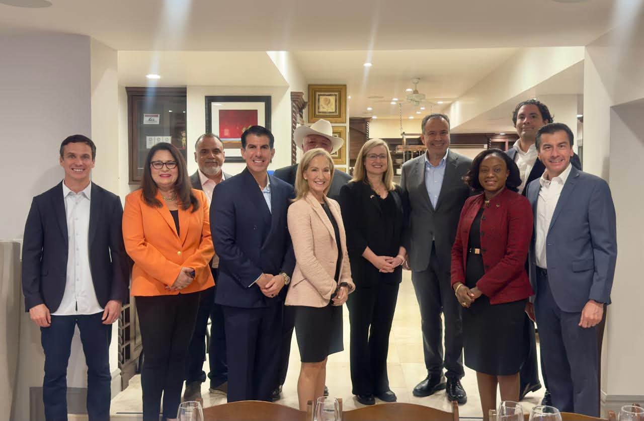 El presidente municipal de Hermosillo Antonio Astiazarán se reúne con la alcaldesa Kate Gallego en Phoenix para promover inversiones y turismo