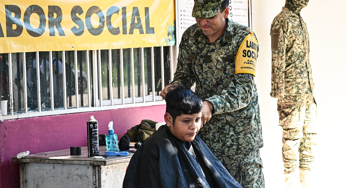Feria de Paz acerca servicios de salud, trámites y apoyos a las familias de Yucuribampo