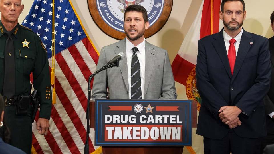 Florida detiene a 10 integrantes de una célula del Cártel de Sinaloa; desmantelan red de cocaína