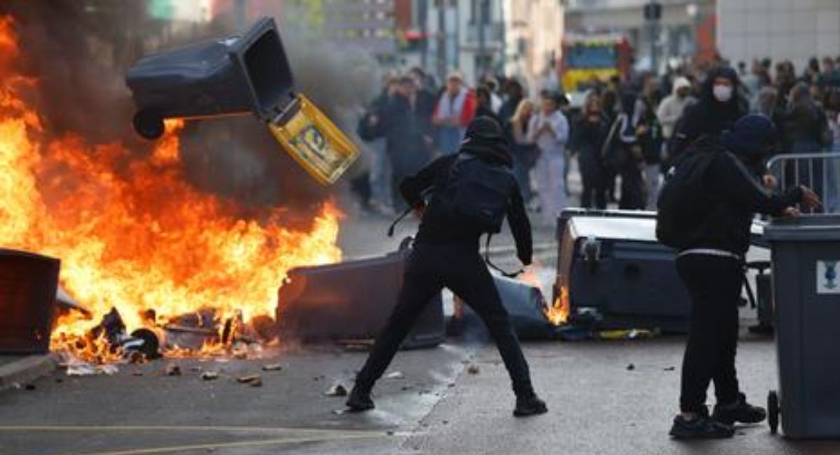 Francia enfrenta ola de protestas por la educación