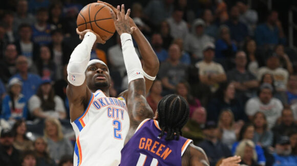 NBA: Ni diezmados los detienen; el Thunder mantiene el paso perfecto, tras imponerse a los Suns