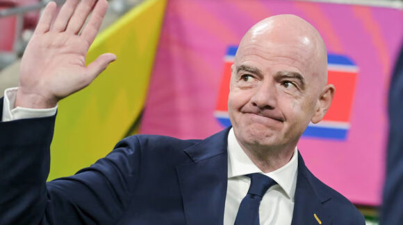 Infantino se disculpa ante el Consejo de la FIFA por el fallido plan FFE; persisten dudas sobre su liderazgo