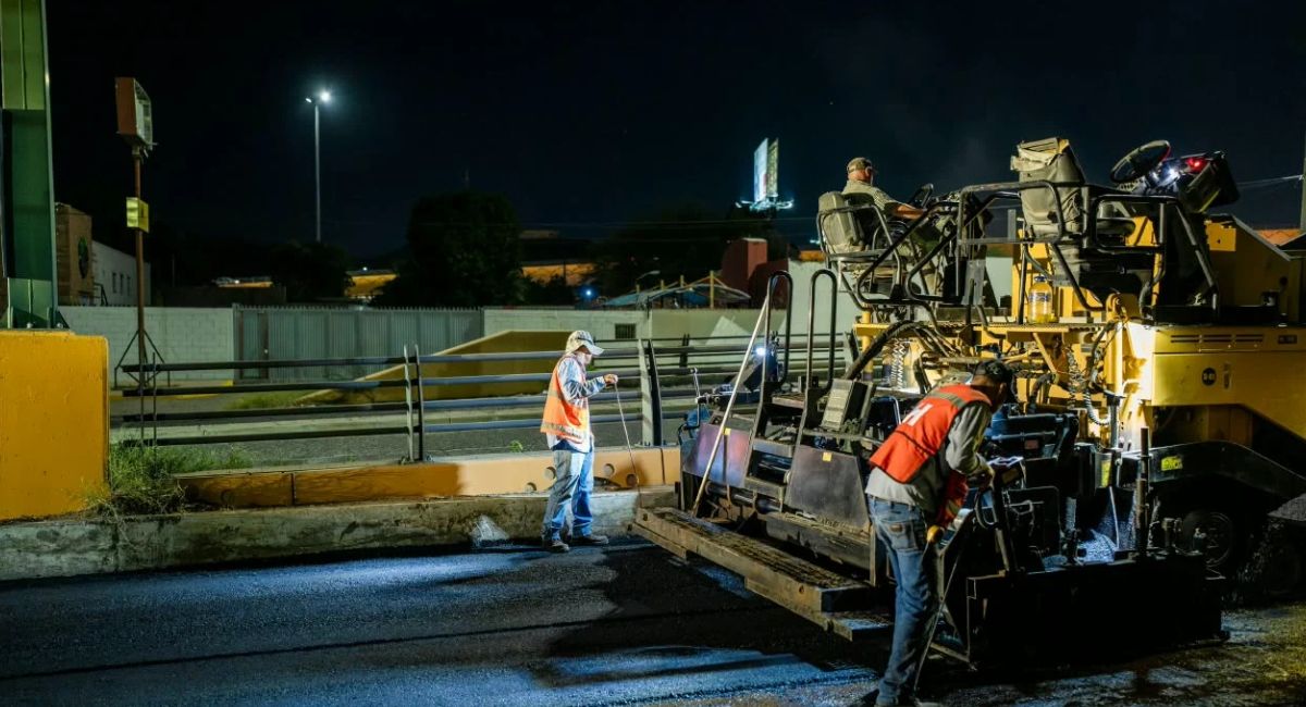 Gobierno de Hermosillo avanza con rehabilitación de vialidad en jornadas de día y de noche