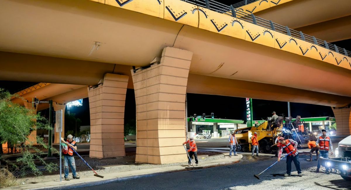 Gobierno de Hermosillo avanza con rehabilitación de vialidad en jornadas de día y de noche