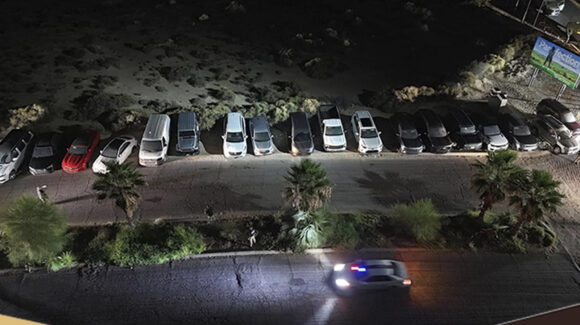 Hallan 18 vehículos en el sótano de un complejo de lujo en Puerto Peñasco; 17 eran robados en EU