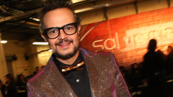 Aleks Syntek confirma separación de su esposa en concierto y revela el polémico motivo, ¿le fue infiel?
