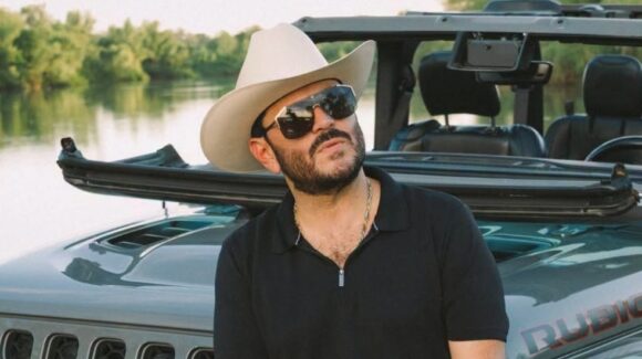 Tragedia en la música: El Komander anuncia muerte de su bebé a los 8 meses; ¿Cuál es la triste causa?