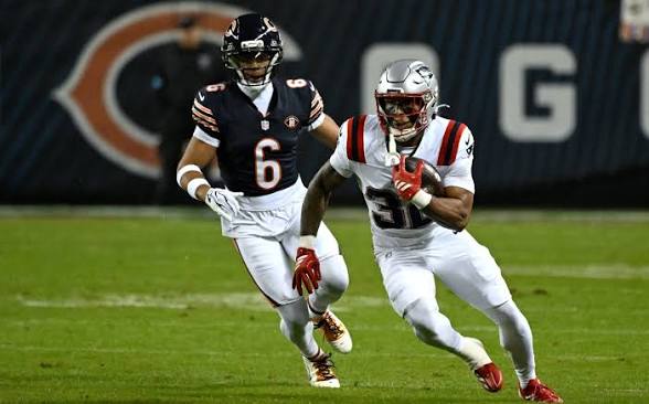 Qué pasó con el raro castigo a los Bears: Chicago fue sancionado por un pase de mano ilegal ante Patriots