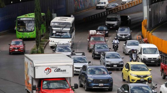 Hoy No Circula sabatino: Estos autos no podrán transitar HOY sábado 17 de octubre del 2026