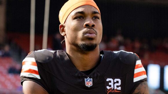 David Bell demanda por más de 300mdd a Jefferson Health System; acusa cirugía innecesaria que terminó con su carrera en la NFL
