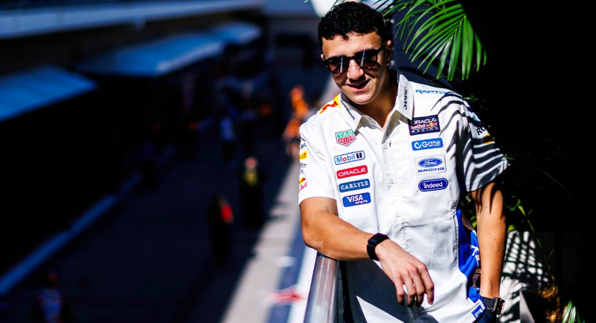 Isack Hadjar, piloto de Red Bull, encedió la polémica en el GP de México luego de empujar a un fanático en el padock