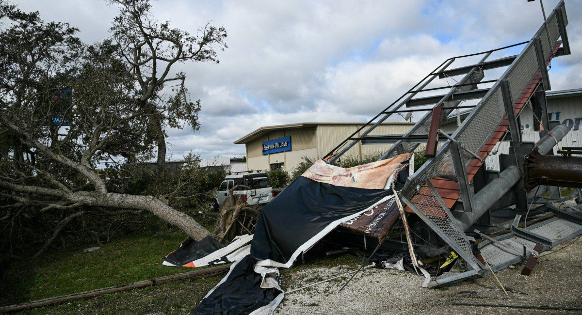'Isaías' deja muertos y cerca de un millón sin electricidad en Estados Unidos tras azotar Florida y Alabama