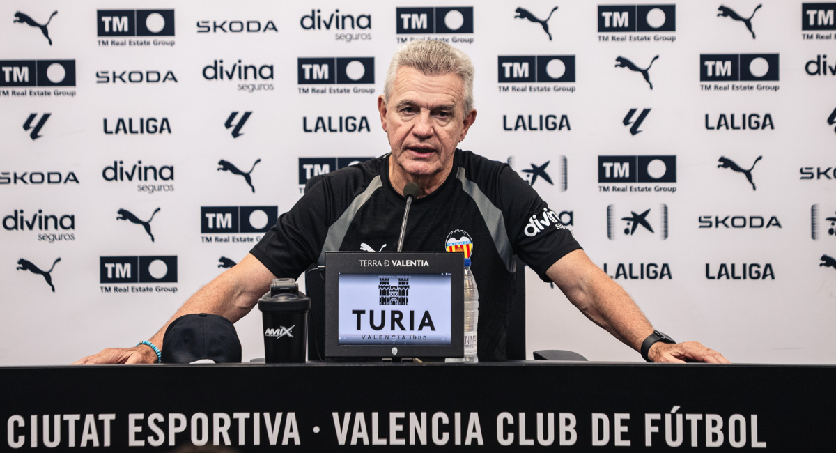 Javier Aguirre fue contundente al afirmar que de momento, no hay intensión de fichar a Erik LiraJavier Aguirre fue contundente al afirmar que de momento, no hay intensión de fichar a Erik Lira