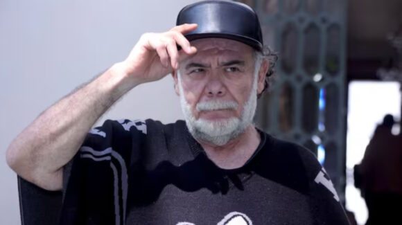 Jesús Ochoa, hospitalizado tras caída de elevador de 10 metros en ‘Perfume de Gardenia’; revela su estado