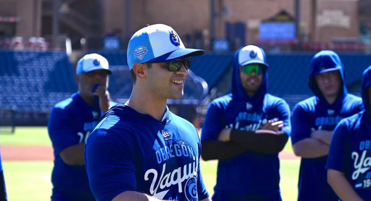 José Mosquera con Yaquis