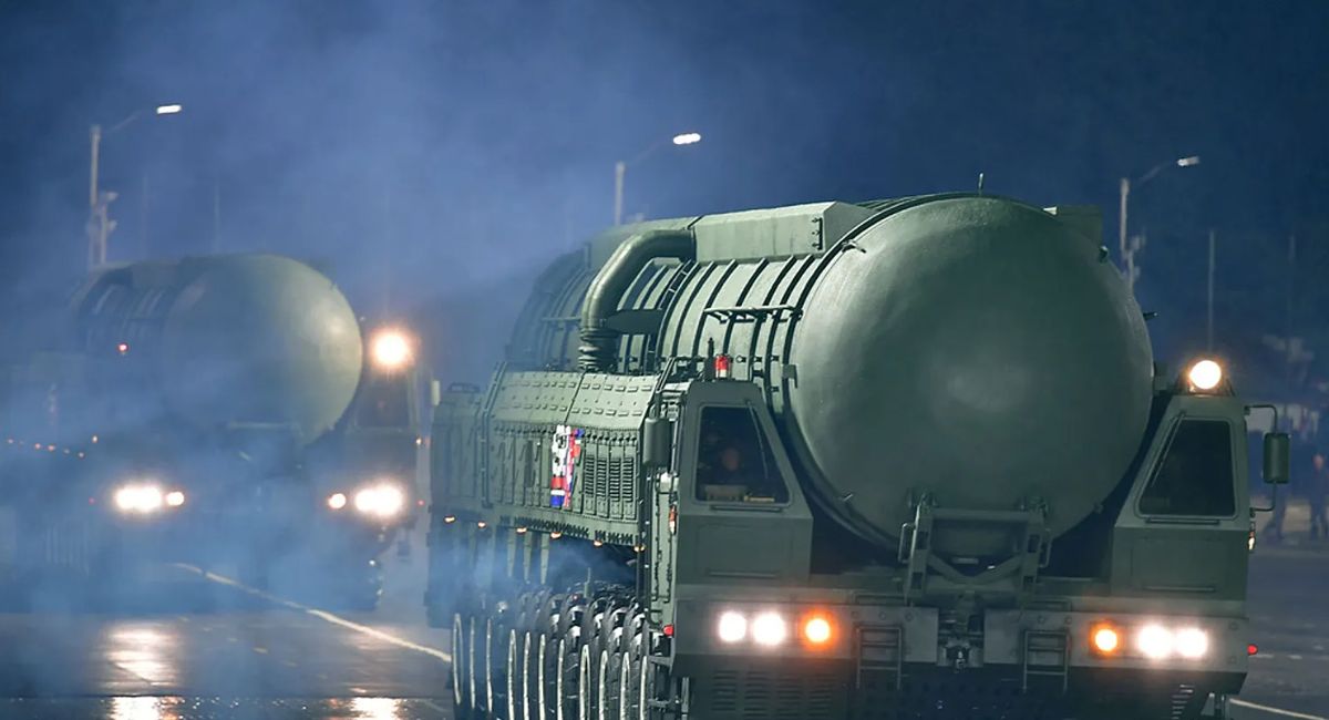 Kim Jong Un exhibe el misil Hwasong-20 con alcance potencial hacia Estados Unidos