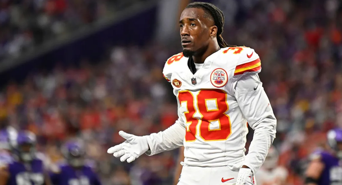 L’Jarius Sneed podría recibir fuerte castigo de la NFL tras rodillazo en la cara a Justin Herbert en partido