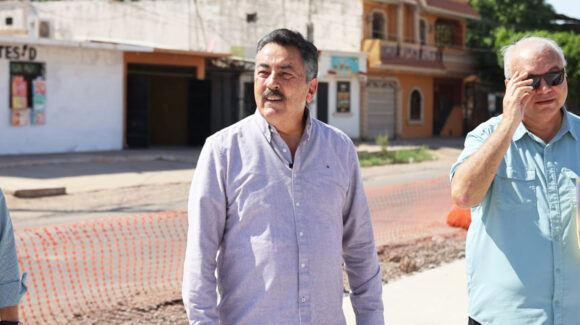 Lamarque Cano supervisa avances de obras de pavimentación, drenaje y espacios públicos en Ciudad Obregón