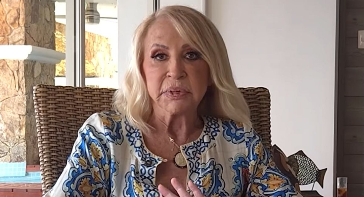 Laura Bozzo es trasladada a hospital de CDMX y su asistente revela su estado de salud tras cirugía
