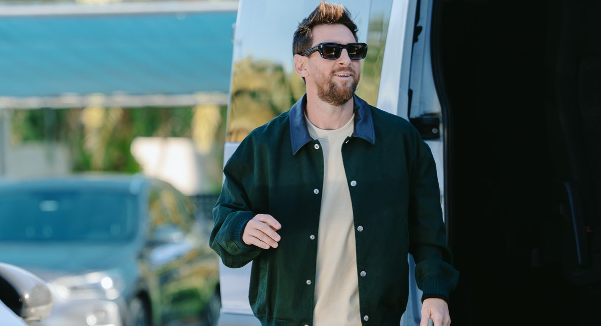 Lionel Messi se integró a la Selección Argentina, donde recibirá un homenaje en su partido de despedida