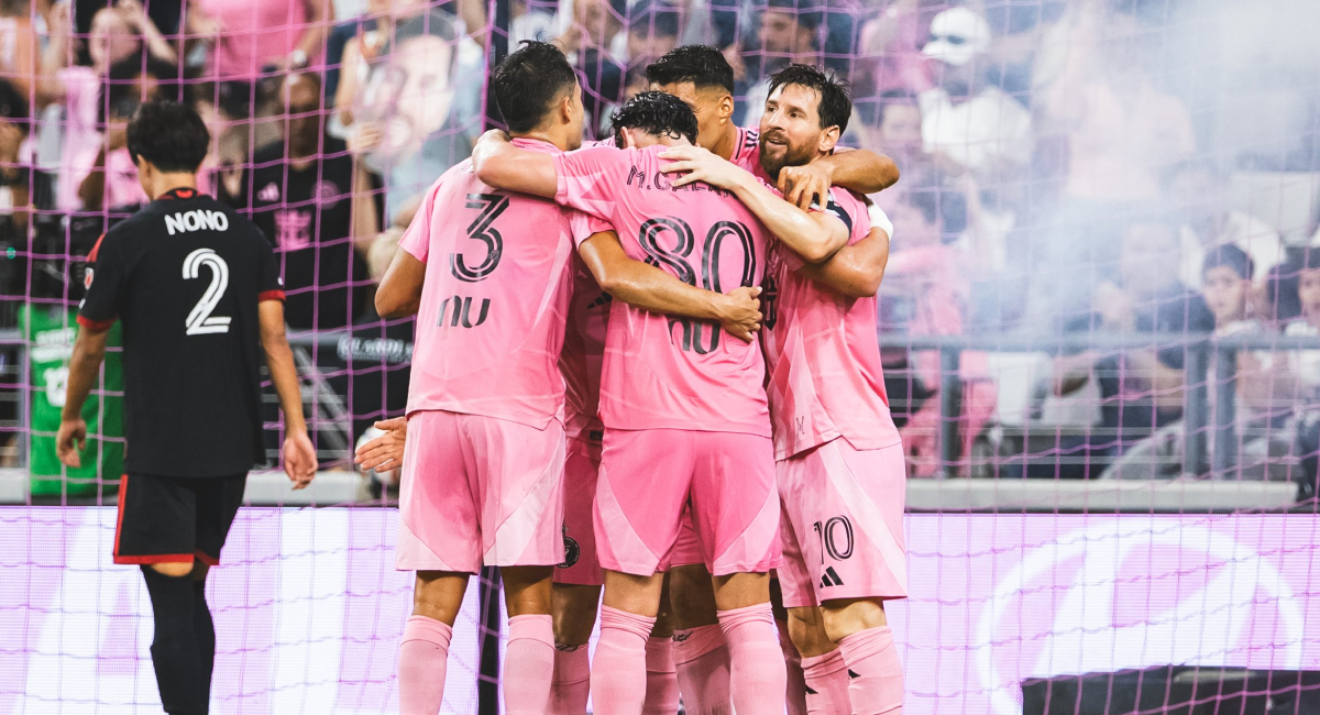 Lionel Messi y Luis Suárez se unieron con dos dobletes para guiar al Inter Miami en su victoria en la MLS