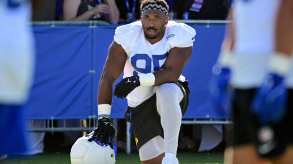 El regreso de Myles Garrett con los Rams tendrá que esperar; aún no está listo para jugar