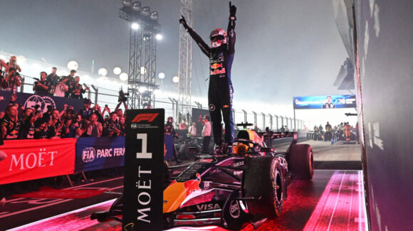F1: Max Verstappen vuela en Marina Bay y gana por primera vez el Gran Premio de Singapur