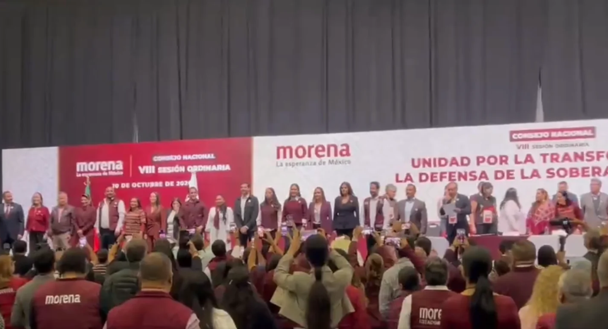 Morena toma protesta a 17 coordinadores estatales; Durazo llama a la unidad rumbo a 2027