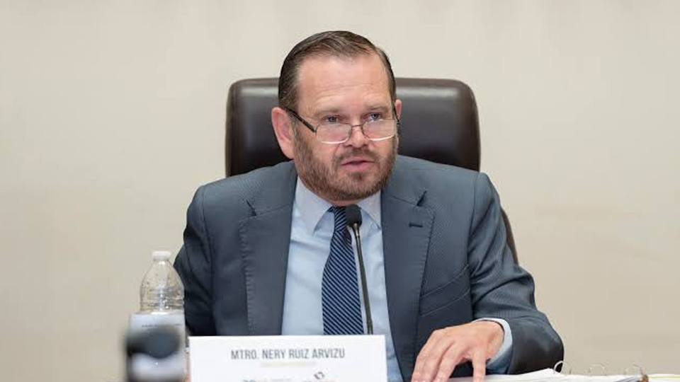 Nery Ruiz rechaza señalamientos y asegura que no existe causa legal para dejar el IEE