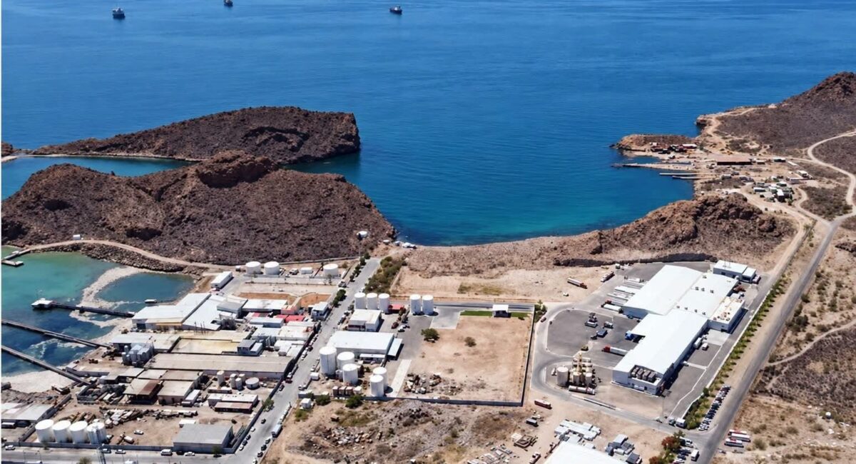 Pescadores de Guaymas preocupados por oposición ambientalista a planta Amigo LNG