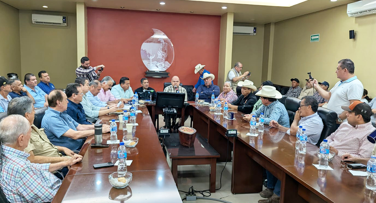 Productores de trigo y maíz exigen cumplir apoyos pendientes ante el nuevo ciclo agrícola.
