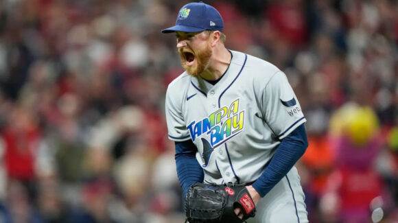 Con brillante labor de Rasmussen, Rays derrotan a Guardians y regresan a casa con ventaja en la ALCS