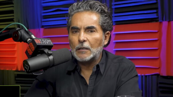 Raúl Araiza se entera en vivo de ‘Hoy’ de operación de su hermano; así reacciona al saber la trágica noticia