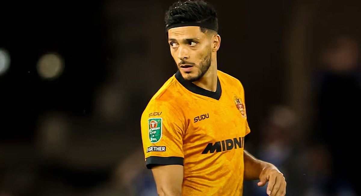 Raúl Jiménez visitará el quirófano por una lesión de ligamento colateral medial, siendo baja para los Wolves y la Selección Mexicana