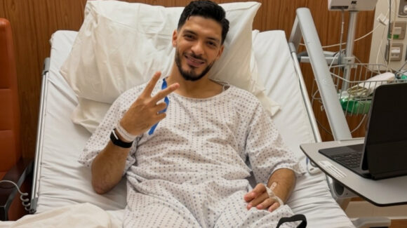 Raúl Jiménez inicia su rehabilitación tras una cirugía de rodilla que lo alejaría de las canchas hasta 2027