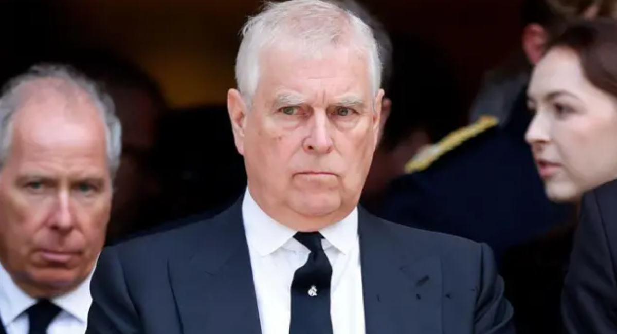 Revelan por qué policía registró ilegalmente la residencia de Andrew Mountbatten, hermano de Rey Carlos III